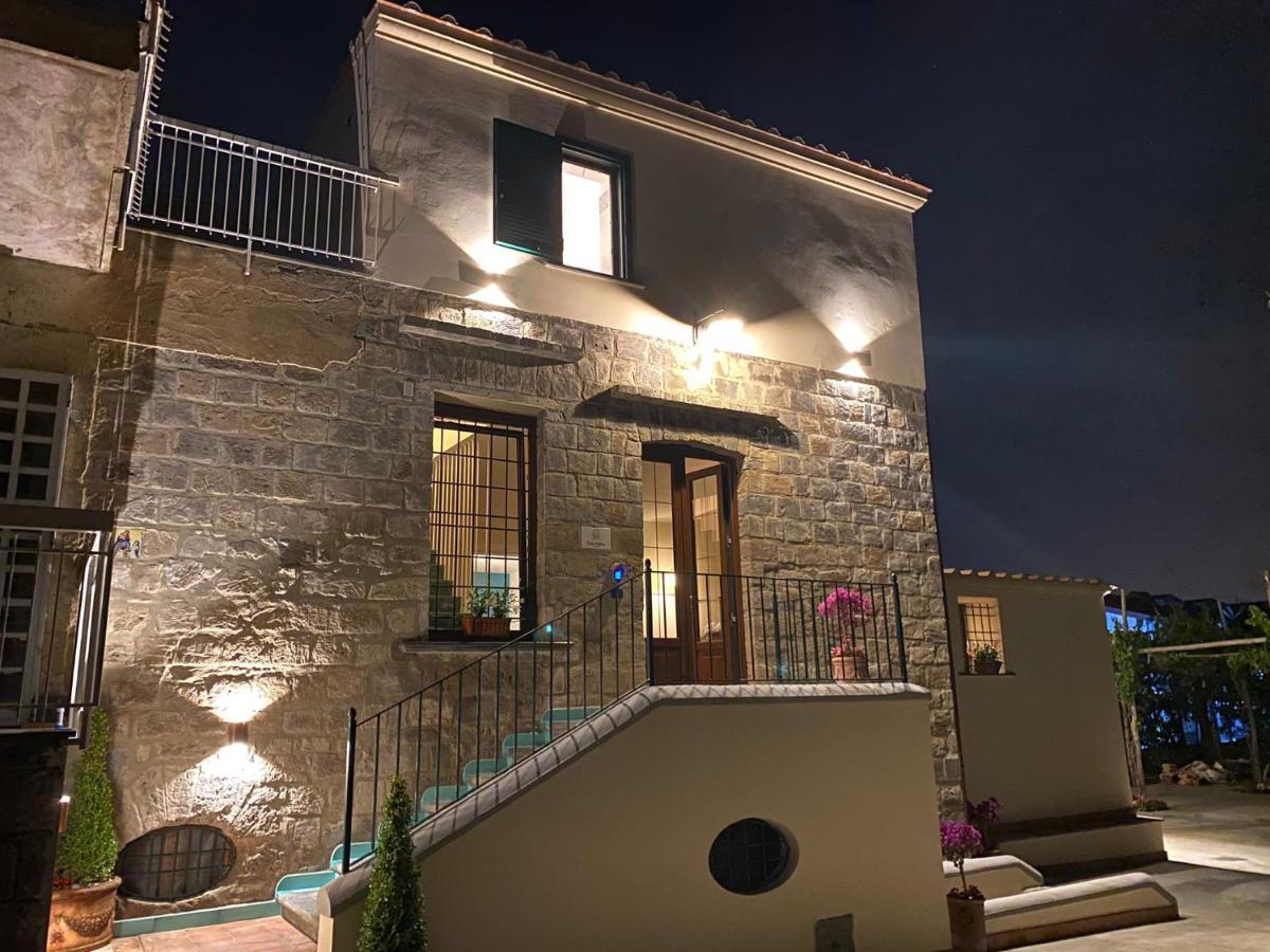 Casa Fifina Rooms Sant'Egidio del Monte Albino ภายนอก รูปภาพ