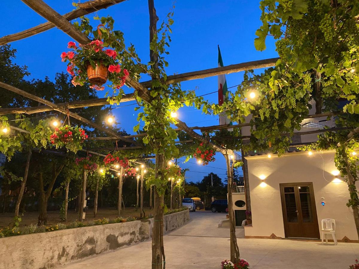 Casa Fifina Rooms Sant'Egidio del Monte Albino ภายนอก รูปภาพ