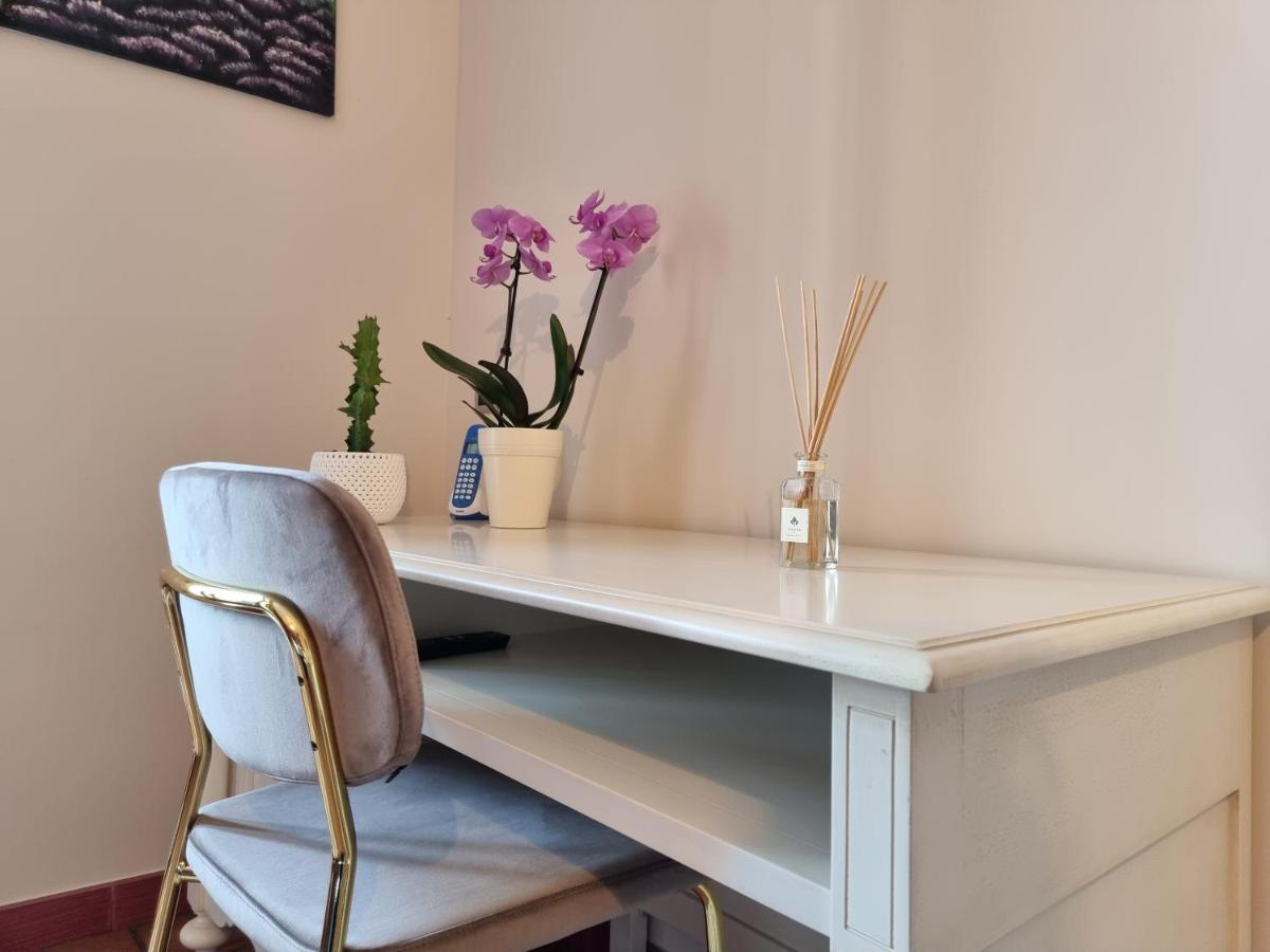 Casa Fifina Rooms Sant'Egidio del Monte Albino ภายนอก รูปภาพ