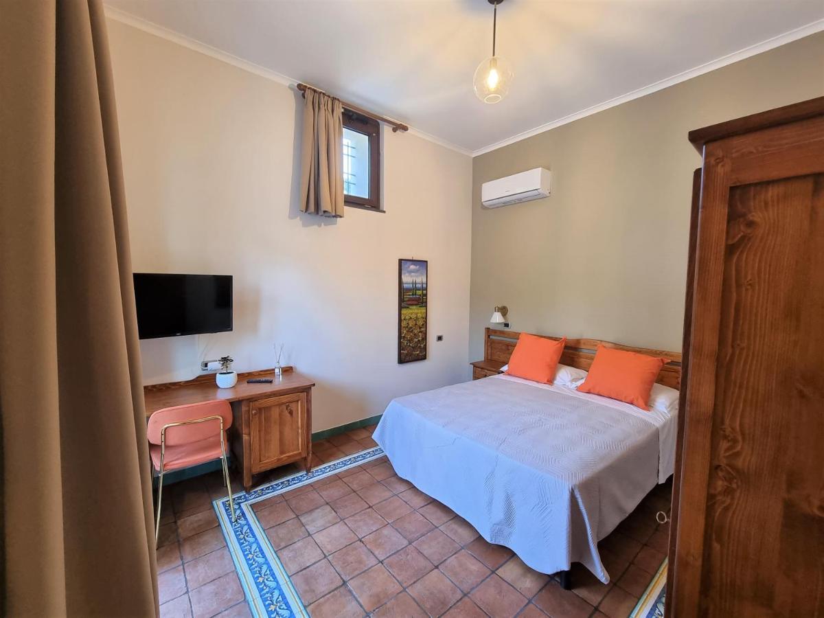 Casa Fifina Rooms Sant'Egidio del Monte Albino ภายนอก รูปภาพ